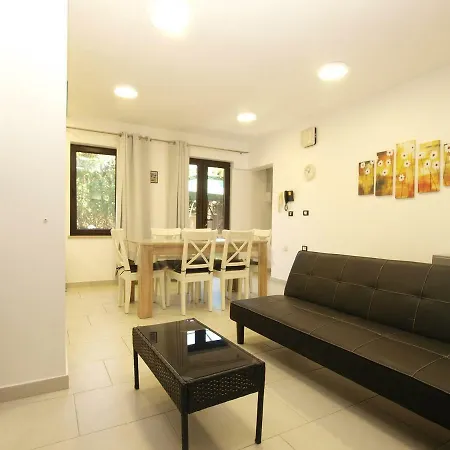 House Puntizela Near The Beach - 747 Villa *