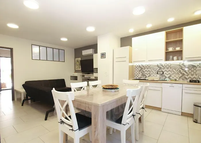 Semesterbostad House Puntizela With Pool 747 *