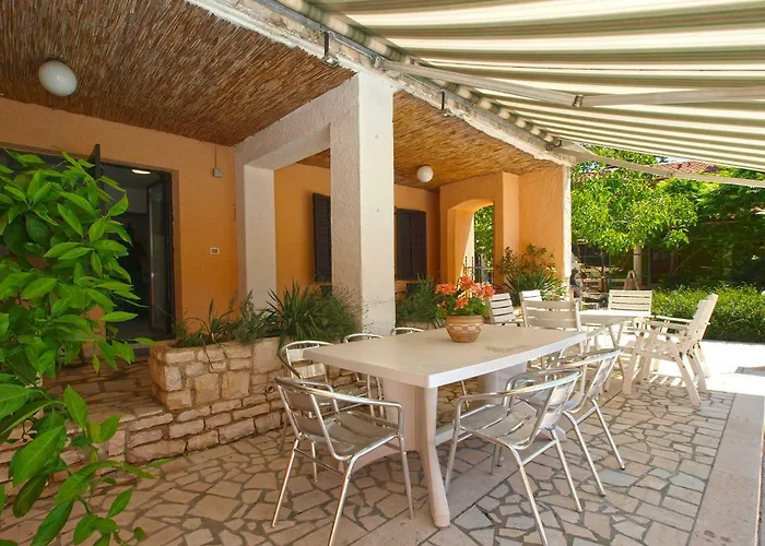 House Puntizela With Pool 747 Semesterbostad Pula